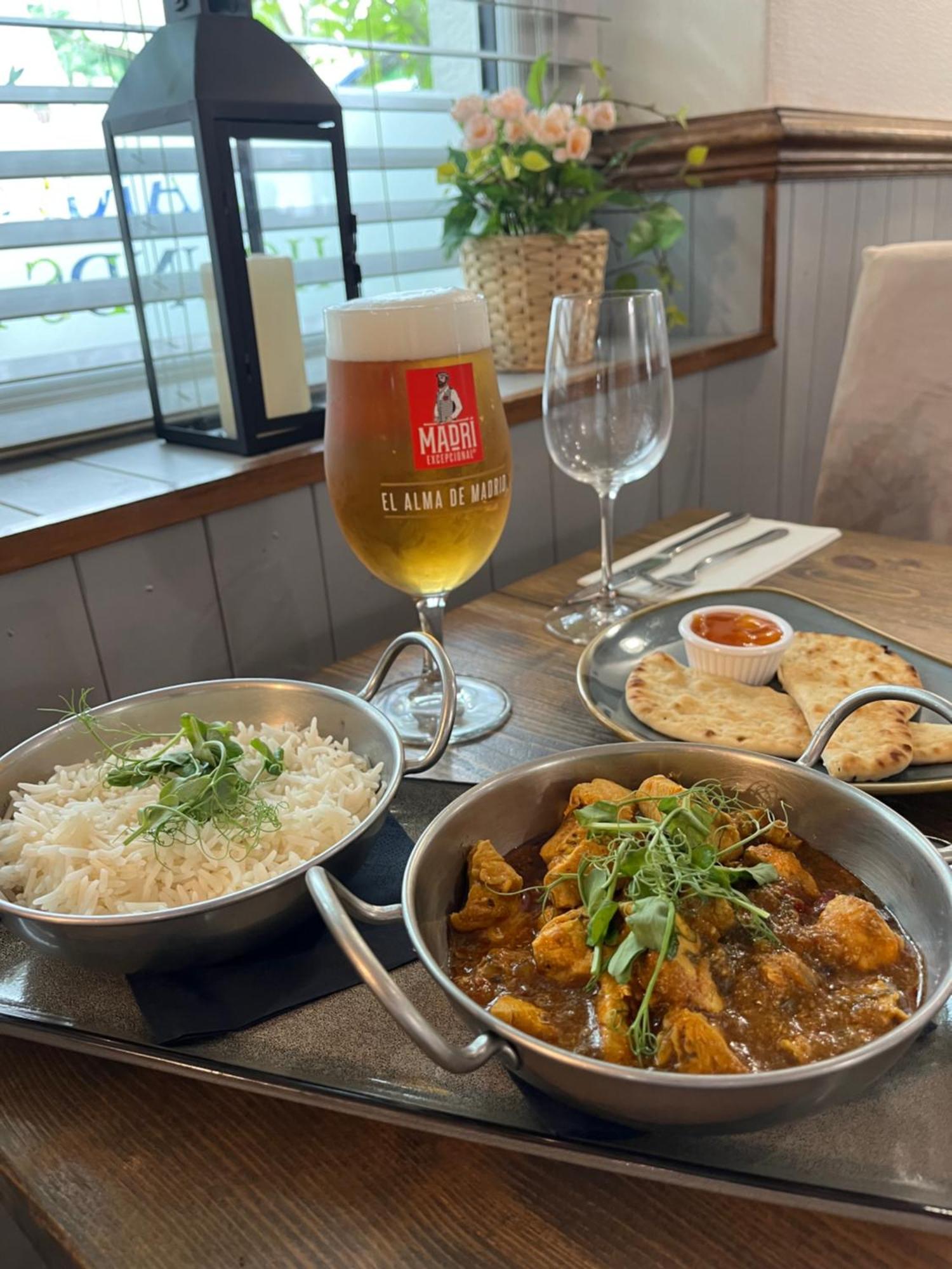 Hare And Hounds Hotel Foulridge Ngoại thất bức ảnh